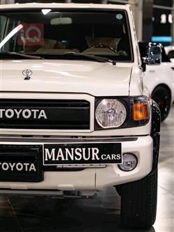 Toyota Land Cruiser 70